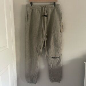 Fear of God Essential Sweatpants ‘Dark Oatmeal’